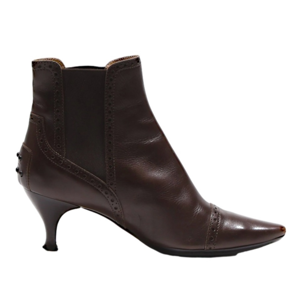 Tod’s burgundy women’s ankle boots size 7.5. Kitten Heel